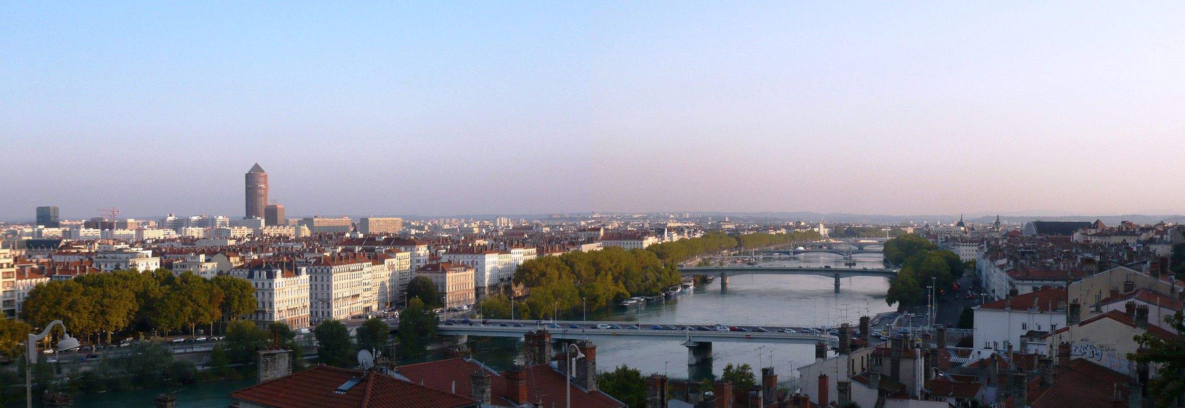 Discover Lyon thanks to Hotel ParKest Lyon